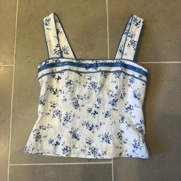 Reformation linen top - Picture 1 of 2